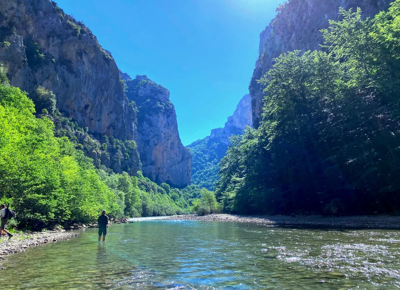 Les Sens de la Rivière • FlyFish Circle